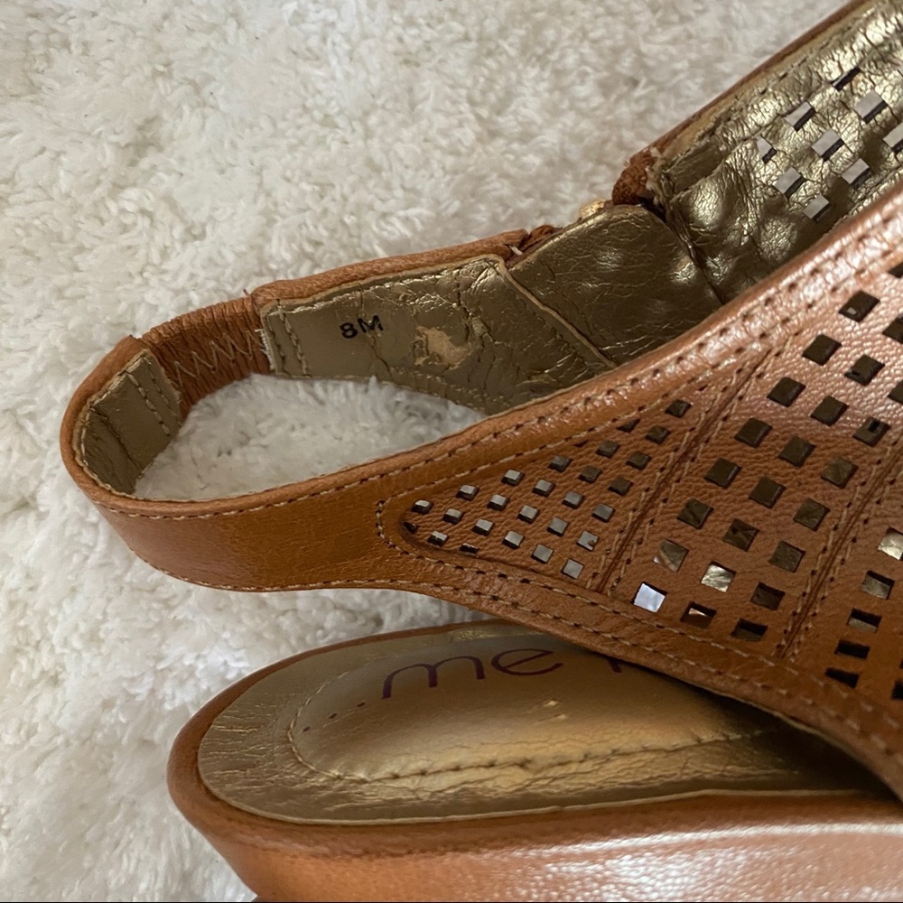 Me Too Brown Leather Sandals - Picture 13 of 13